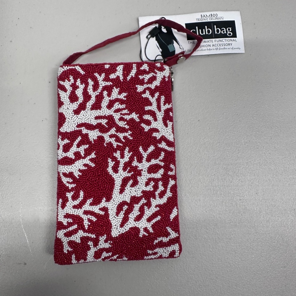Red and White Beaded Clutch Crossbody Bag in Coral Design NEW Bamboo Trading Co